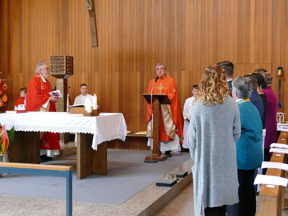 Firmung 2019 in Naumburg (Foto: Karl-Franz Thiede)